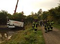 LKW faehrt in den Rhein Langel Hitdorf Faehre P331